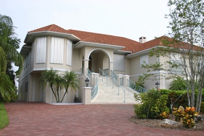 How to Use Hurricane Shutters in The Villages, FL